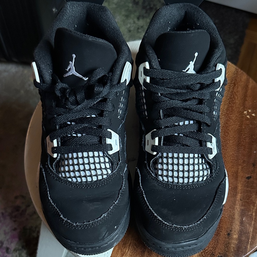 Jordan 4 Retro Kids Black and White Sneakers